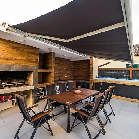 Ela Villa Privlaka (Zadar)