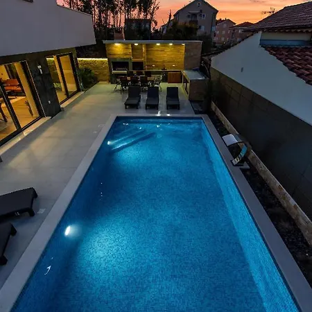 Villa Ela